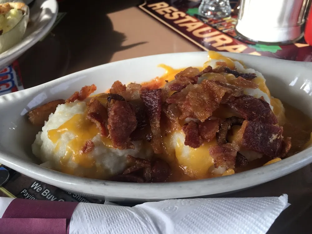 Loaded Mashed Potatoes with Bacon on Top